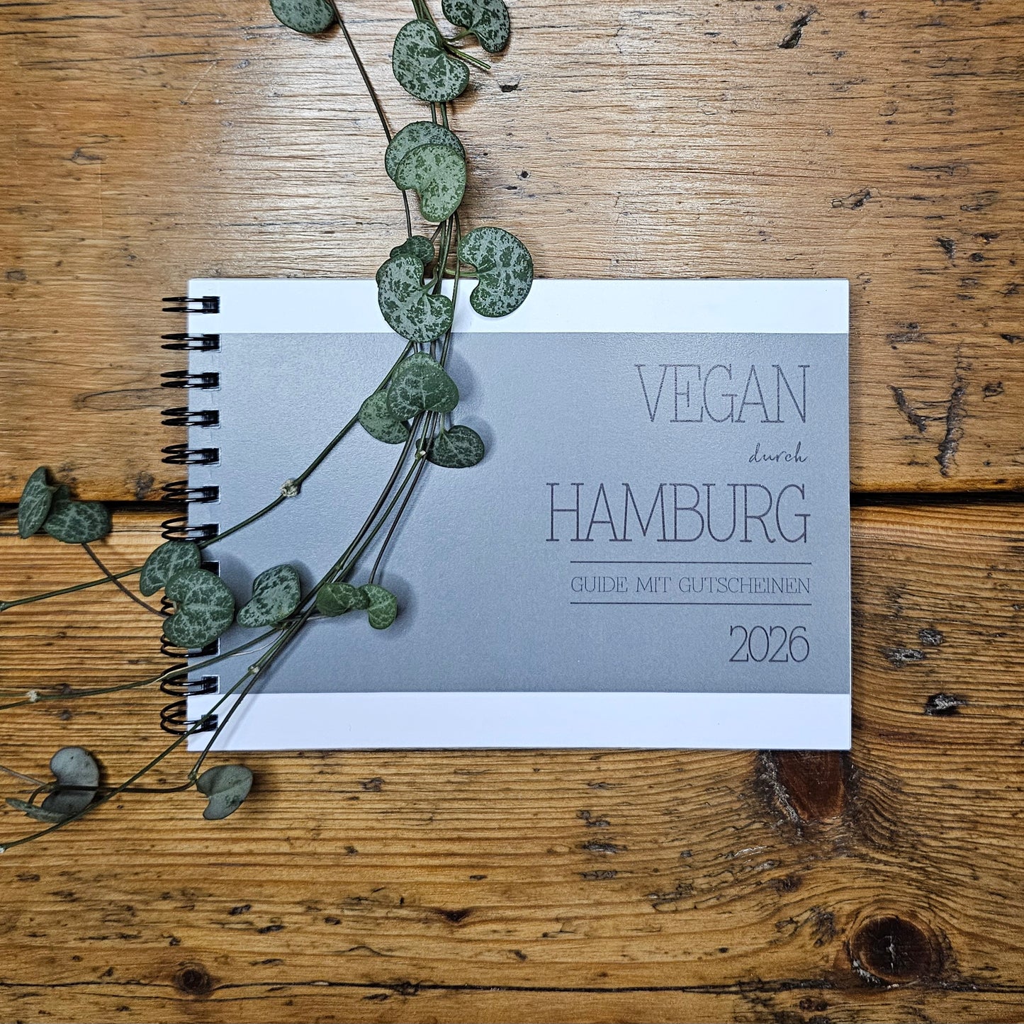 GUIDE MIT GUTSCHEINEN "VEGAN DURCH HAMBURG" | 2026 | GUTSCHEINHEFT